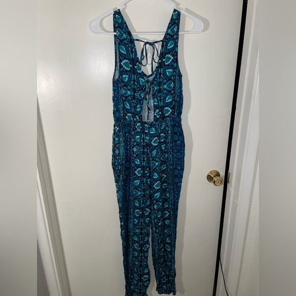 Forever 21 sleeveless jumpsuit - Picture 4 of 6